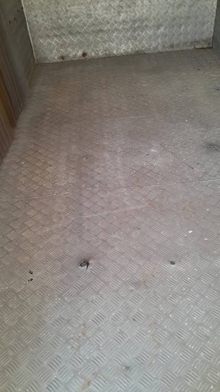 ราคา18900บาทขายตู้เก็บความเย็น ออกจาก 4 ล้อ nkr ขายตามสภาพที่เห็น 091-146-4263 คุณเยี่ยม