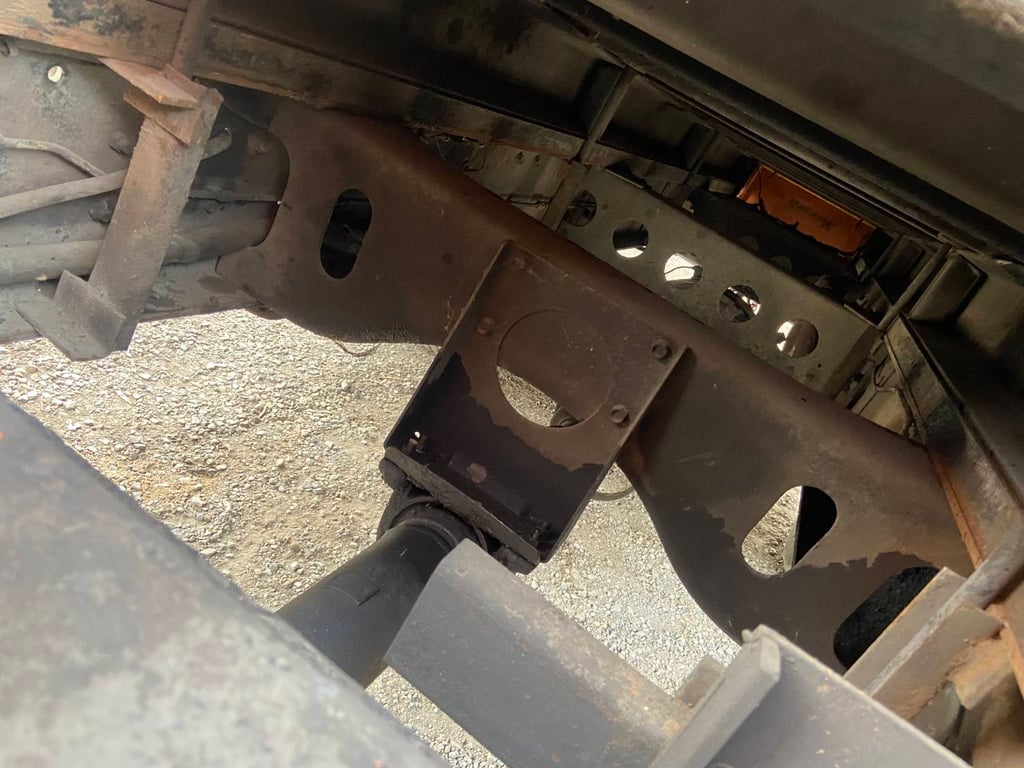 ราคา159000บาทขายรถบรรทุก 6 ล้อ isuzu FTR 11 hy เครื่อง 6 BD 1 -165 แรงม้าแน่นมากๆเอกสารทะเบียนพร้อมรถใช้งานน้อย