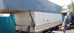 ขายกระบะเหล็กยาวยาว 7 เมตร 20 มีลิปท้ายใส่ hino FG มา