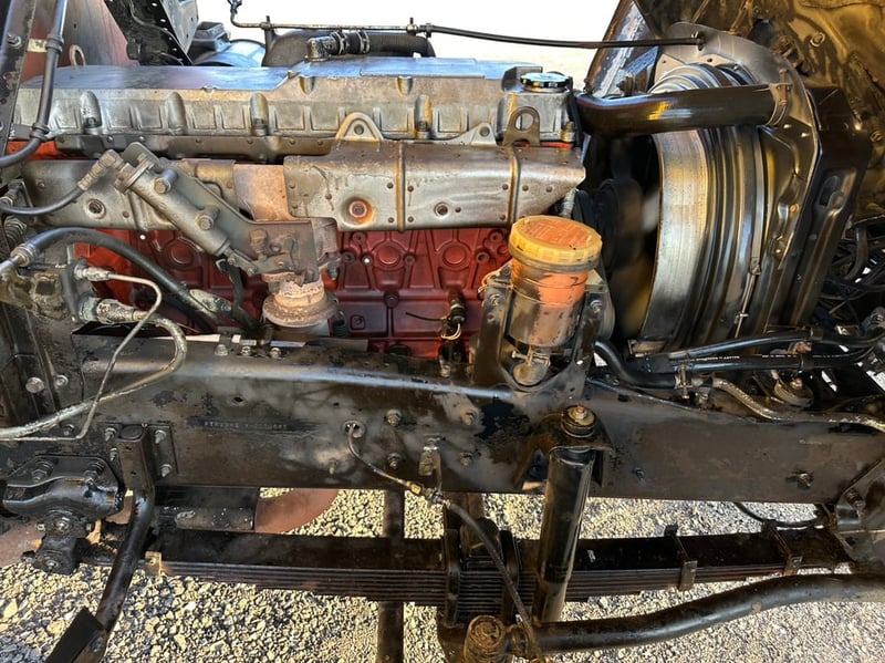 ขายรถบรรทุก 6 ล้อตู้แห้ง isuzu FTR 33 H เครื่อง 6HH1- 200 แรงม้ารถปี 48ตู้ยาว 5 .42ม. สูง 2.30 ม.กว้าง 2.40ม. ช่วงล้อ 4.25ม. เอกสารทะเบียนพร้อมสนใจติดต่อได้