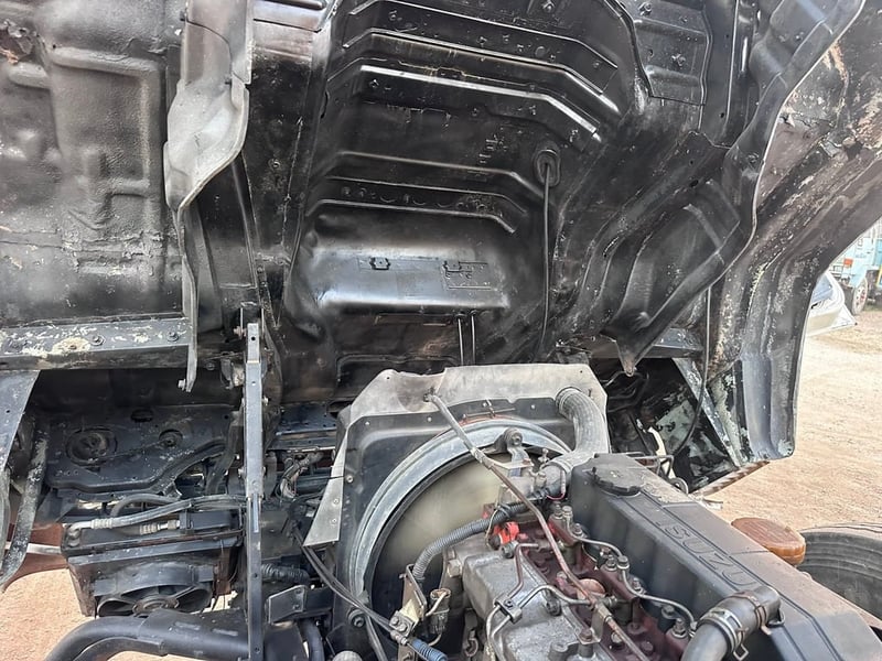 อีซูซุ6ล้อ FTR32NR 195แรงม้าปี39 ติดเครนยูนิค3ตันขายาว กระบะยาว6.20เมตร กว้าง4.45เมตร รถสวยแอร์เย็นพร้อมทำงาน ราคา449,000