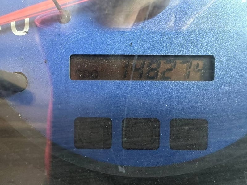 ราคา499000ขายรถบรรทุก 6 ล้อพื้นเรียบ hinoFG1Jเครื่องJO8C-212🐎โบอินเตอร์รถปี46รถเดิมๆใช้งานน้อยมาก กระบะพื้นเรียบยาว 7.20ม. ครัชซีสวยมากๆๆไมล์น้อยเอกสารเล่มทะเบียนครบสนใจ0911464263