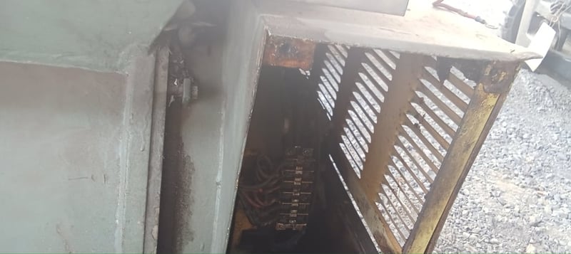 เครื่องขายเครื่องปั่นไฟไดฝรั่งเศส200 kva ขายตามสภาพมีให้เลือก 2 เครื่องต้องไปเช็คระบบเอง