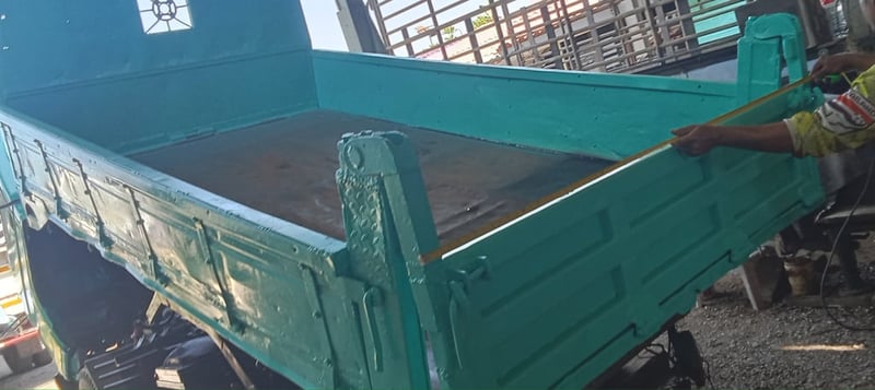 ราคา189000บาทขายรถบรรทุกหกล้อดั้ม isuzu nkr 55 EU รถห้างเครื่องดีดั้มยิงหลัง 3 คิวกระบะยาว 3.20 .เมตรกว้าง1.90เมตร ทะเบียนม 79 รถพร้อมใช้งานสนใจ 091-146-4263 คุณเยี่ยม