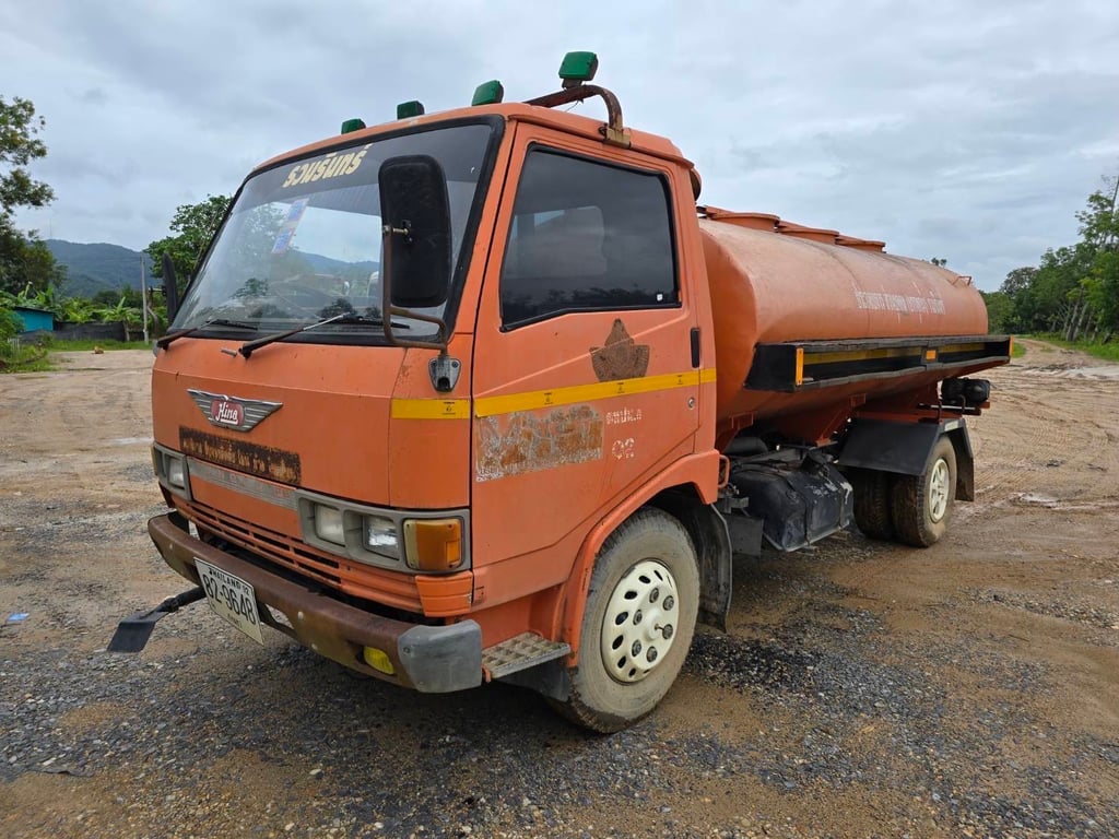 ราคา 29 9,000รดน้ำ 6 ล้อ hino เครื่อง 117 แรงม้าถังน้ำ 6000 ลิตรรถสวยๆพร้อมใช้งานเอกสารทะเบียนพร้อม ราคา 29 9,000รดน้ำ 6 ล้อ hino เครื่อง 117 แรงม้าถังน้ำ 6000 ลิตรรถสวยๆพร้อมใช้งานเอกสารทะเบียนพร้อม