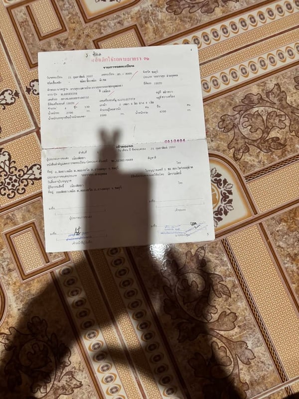 ราคา199000บาทขายรถบรรทุก 4 ล้อ isuzuNLRเครื่อง 130 แรงม้ารถปี57เครื่องติดได้มีทะเบียนขายตามสภาพนี้เลยไม่มีแบตเตอรี่ให้สนใจ 091-146-4263ราคา199000บาท