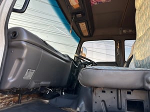 ขายรถบรรทุก 6 ล้อตู้แห้ง isuzu FTR 33 H เครื่อง 6HH1- 200 แรงม้ารถปี 46 ตู้ยาว 5 .42ม. สูง 2.30 ม.กว้าง 2.40ม. ช่วงล้อ 4.25ม. เอกสารทะเบียนพร้อมสนใจติดต่อได้ ขายรถบรรทุก 6 ล้อตู้แห้ง isuzu FTR 33 H เครื่อง 6HH1- 200 แรงม้ารถปี 46 ตู้ยาว 5 .42ม. สูง 2.30 ม.กว้าง 2.40ม. ช่วงล้อ 4.25ม. เอกสารทะเบียนพร้อมสนใจติดต่อได้