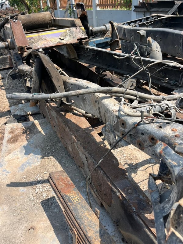 ราคาเส้นละ 22,000 บาทขายคัสซีเปล่า isuzu NPR 70p และ isuzu NPR 71 PL มี 2 เส้นพร้อมทะเบียนสอบถามข้อมูล 091-146-4263