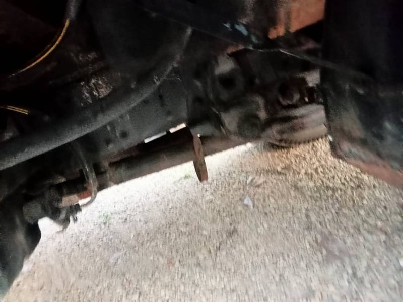 ขายรถบรรทุก 6 ล้อ isuzu NPR 115 แรงม้าเครื่องดีพวงมาลัยธรรมดาก็สีสวยเอกสารทะเบียนพร้อม ขายรถบรรทุก 6 ล้อ isuzu NPR 115 แรงม้าเครื่องดีพวงมาลัยธรรมดาก็สีสวยเอกสารทะเบียนพร้อม