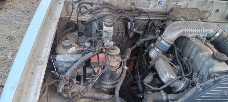 ขายรถกระบะ 4 ประตูฟอร์ดเครื่อง 2500 cc รถปี 47 รถเดิมๆมือหนึ่งป้ายแดงเอกสารทะเบียนพร้อม