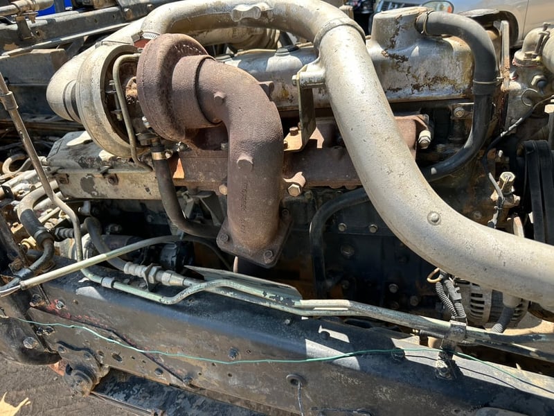 ราคา 3990,000 บาทขายรถบรรทุก 6 ล้อดั้ม mitsubishi fk 457 ปี 48 เครื่อง 6d 16 เทอร์โบอินเตอร์ 225แรงม้ารถพร้อมใช้งานดั้มยิงหน้าช่วงล้อ 4.20เมตรกระบะดั้มยาว 3.80 เมตร 8กว้าง 2.40 เมตร รถพร้อมใช้งานยาง 900 ขอบ 20 สนใจติดต่อ 091-146-4263 คุณเยี่ยม