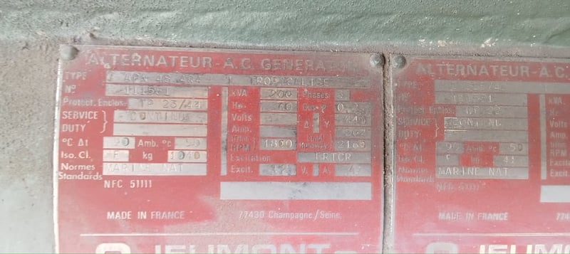 เครื่องขายเครื่องปั่นไฟไดฝรั่งเศส200 kva ขายตามสภาพมีให้เลือก 2 เครื่องต้องไปเช็คระบบเอง