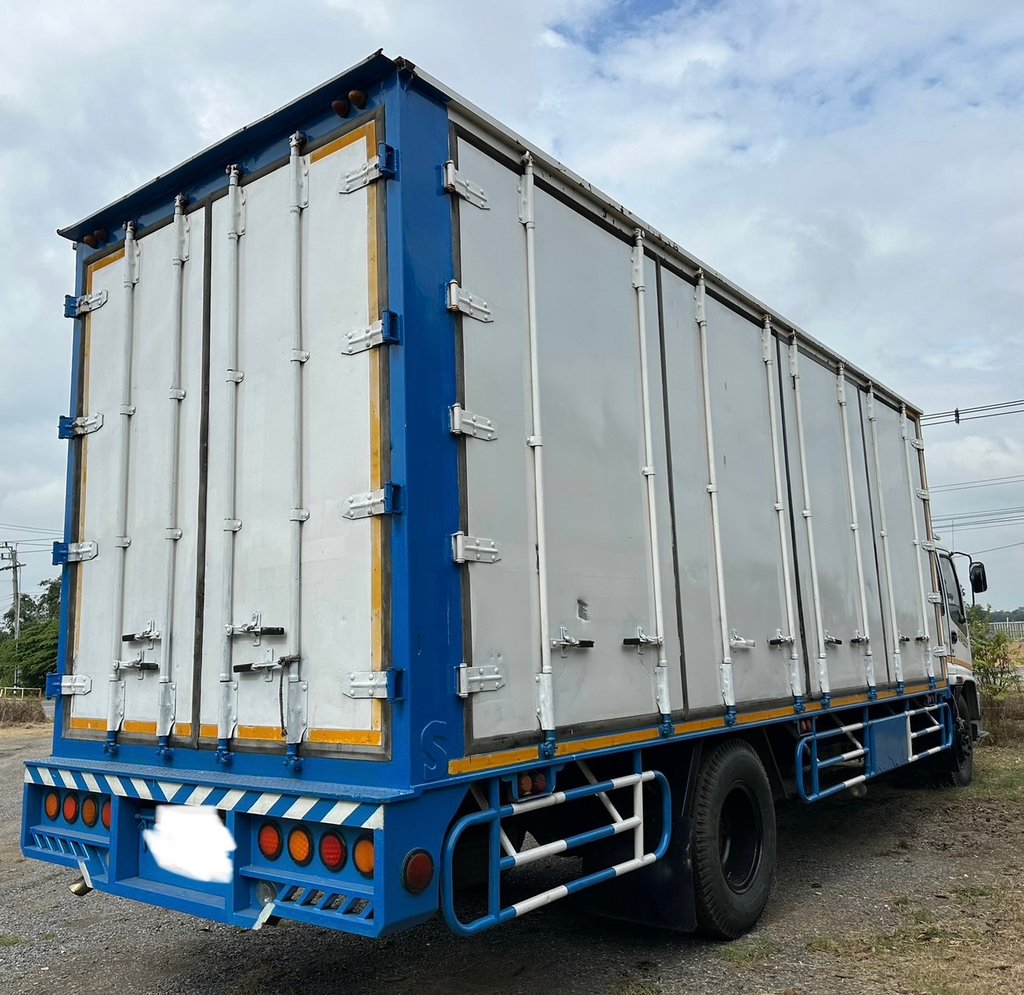 ราคา459000บาทขายรถบรรทุกหกล้อตู้ 10 บาน isuzu deca เครื่อง6HH1-200แรงม้าเครื่องแน่นมากๆรถปี 47 ยาว 7.35 เมตร กว้าง 2.41เมตร สูง 2.56 เมตร เอกสารทะเบียนพร้อมใช้สนใจ 091-146-4263 คุณเยี่ยม ราคา459000บาทขายรถบรรทุกหกล้อตู้ 10 บาน isuzu deca เครื่อง6HH1-200แรงม้าเครื่องแน่นมากๆรถปี 47 ยาว 7.35 เมตร กว้าง 2.41เมตร สูง 2.56 เมตร เอกสารทะเบียนพร้อมใช้สนใจ 091-146-4263 คุณเยี่ยม