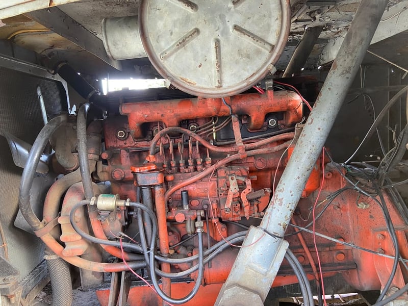 ขายรถเข็นตีนตะขาบ 25 ตันเครื่อง mitsubishi 6 BD 260 แรงม้ารถใช้งานได้ปกติเครื่องมีหลวมหน่อย