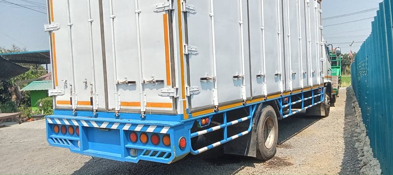 ราคา699000บาทขายรถบรรทุกตู้แห้ง hino mega เครื่อง 212 โบอินเตอร์รถปี 50 ช่วงล่างใหญ่แล้วตู้ยาว 7 เมตร 40 นอกเอกสารทะเบียนพร้อมสนใจ 091-146-4263