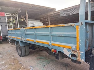 ราคา189000บสทขายรถบรรทุก 6 ล้อ isuzuNRR เครื่อง 6 bg1 -175 แรงม้ารถปี 38 พวงมาลัยพาวเวอร์เบรคธรรมดาแอร์เช็คระบบ กระบะเหล็กยาว 5.80 เมตร ยาง 825 ขอบ 16 พร้อมใช้งาน