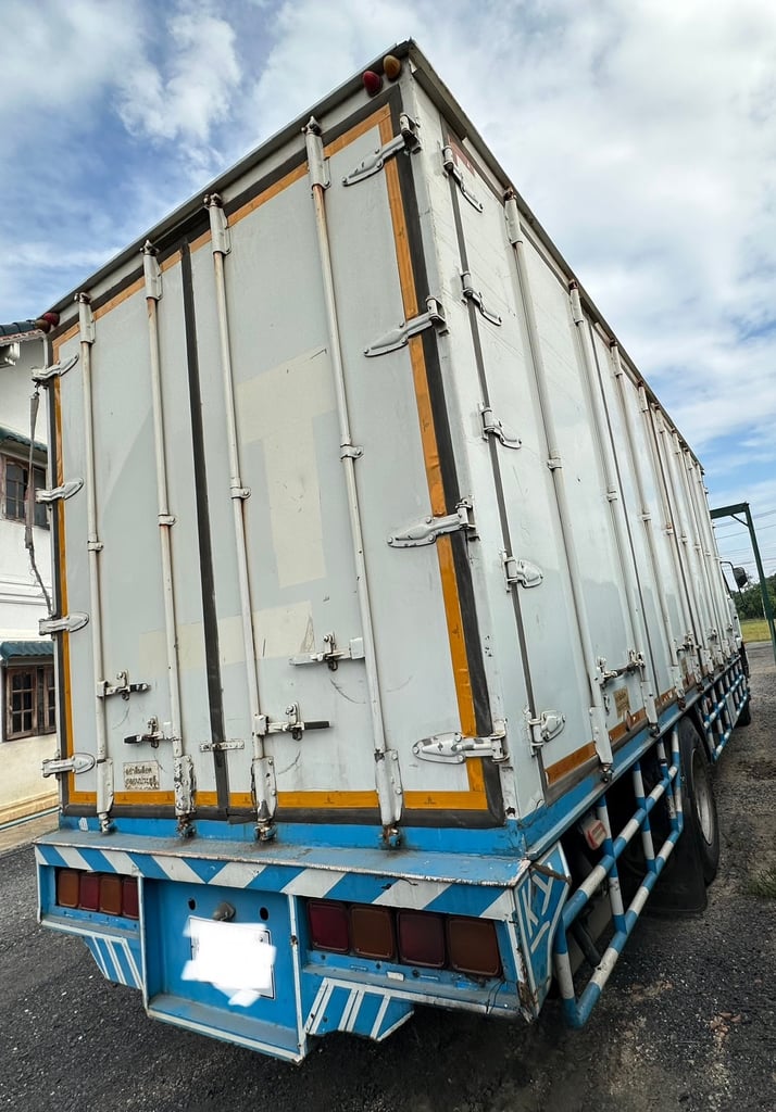 ขายรถบรรทุก 6 ล้อตู้แห้ง10บาน nissan เครื่องFE6-216แรงม้ารถปี52เบรคทิฟฟี่พวงมาลัยเพาเวอร์กระบะยาว 7 เมตร 43 สูง 2 เมตร 55 เมตรกว้าง 2 เมตร 42 เอกสารทะเบียนพร้อมภาษีเต็มสนใจ 091-146-4263 ขายรถบรรทุก 6 ล้อตู้แห้ง10บาน nissan เครื่องFE6-216แรงม้ารถปี52เบรคทิฟฟี่พวงมาลัยเพาเวอร์กระบะยาว 7 เมตร 43 สูง 2 เมตร 55 เมตรกว้าง 2 เมตร 42 เอกสารทะเบียนพร้อมภาษีเต็มสนใจ 091-146-4263