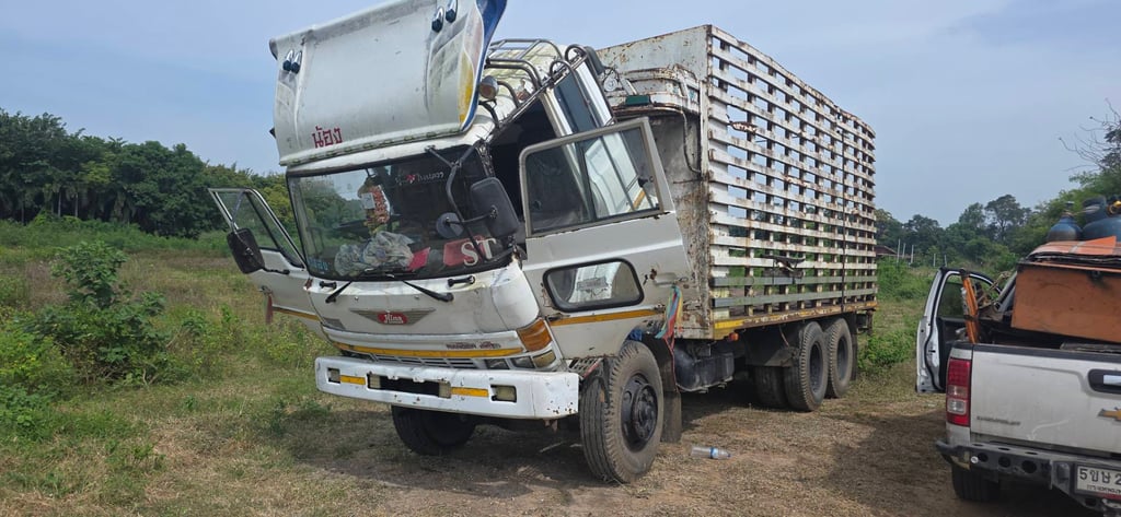 159000-บาทขายรถบรรทุกสิบล้อ hino KT 925 เครื่อง ho7c 180 แรงม้ารถพร้อมใช้งานเอกสารทะเบียนพร้อมแจ้งมอ 89 ไว้สนใจติดต่อ 091-146-4263 คุณเยี่ยม