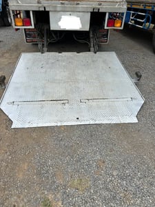 ราคา439000บาทขายรถบรรทุกสิบล้อตู้ 10 บาน hino FL 1 <เครื่อง jo8c turbo -220 แรงม้าเครื่องแห้งไม่มีไอไ ม่มีเยิ้มรถปี 37 ยาว 6 เมตร 30 กว้าง 2 เมตร 47 สูง 2 เมตร 65 เอกสารทะเบียนพร้อมใช้สนใจ 091-146-4263 คุณเยี่ยม hino | FL | ปี 1994 ฿ 439,000