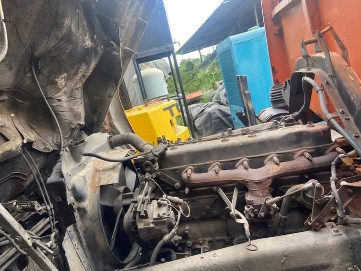 ราคา189000บาทขายรถบรรทุกอีซุซุFTR11Hเครื่อง 6 BD1-160 แรงม้าแน่นมากๆกระบะยาว 5 เมตร 20 กว้าง 2 เมตร 45 เอกสารมีทะเบียนพร้อมใช้งานสนใจ 091-146-4263