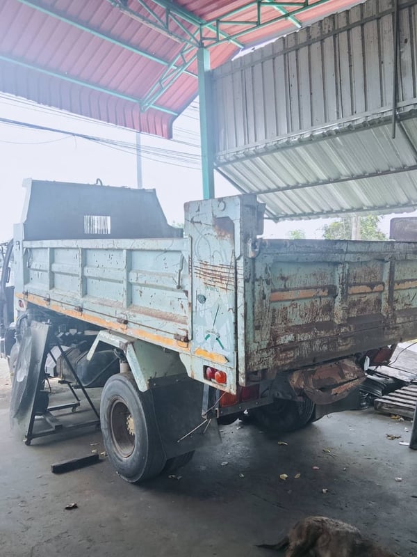 ราคา 329,000 บาทขายรถหกล้อดั้ม hino FC3Jเครื่อง jo7c -165 แรงม้าแน่นมากๆรถปี43พร้อมใช้งานจรีงเบรคทิฟฟี่พวงมาลัยเพาเวอร์เอกสารทะเบียนพร้อมสนใจติดต่อ 091-146-4263 คุณเยี่ยม