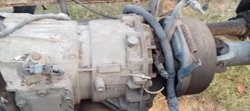 ขายรถisuzu โรโบคอปFTR 34Qเครื่อง6HK1- 240แรงม้ารถปี 55 ไม่มีหม้อน้ำกล่องไฟมีให้ เดิมเป็นรถบรรทุกของเหลวเฉพาะกิจถังน้ำมันมีให้ทะเบียนแจ้งมา 79 สนใจติดต่อ 091-146-4263 ขายตามสภาพนี้ราคา199000บาท