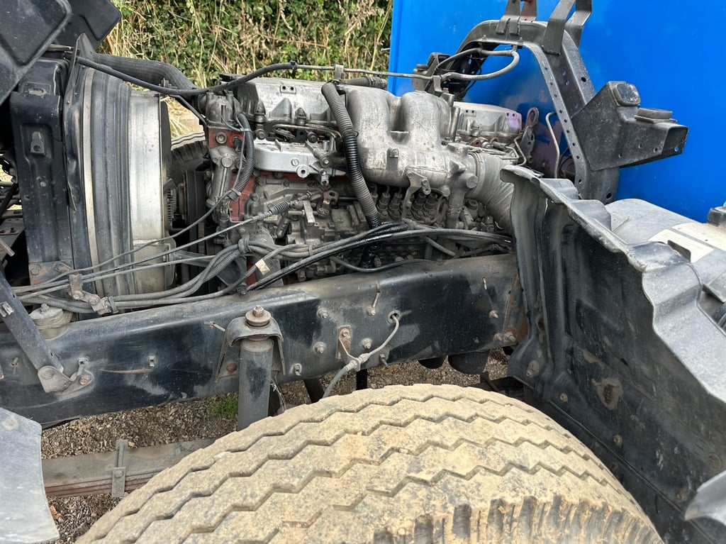 ราคา459000บาทขายรถบรรทุกหกล้อตู้ 10 บาน isuzu deca เครื่อง6HH1-200แรงม้าเครื่องแน่นมากๆรถปี 47 ยาว 7.35 เมตร กว้าง 2.41เมตร สูง 2.56 เมตร เอกสารทะเบียนพร้อมใช้สนใจ 091-146-4263 คุณเยี่ยม ราคา459000บาทขายรถบรรทุกหกล้อตู้ 10 บาน isuzu deca เครื่อง6HH1-200แรงม้าเครื่องแน่นมากๆรถปี 47 ยาว 7.35 เมตร กว้าง 2.41เมตร สูง 2.56 เมตร เอกสารทะเบียนพร้อมใช้สนใจ 091-146-4263 คุณเยี่ยม