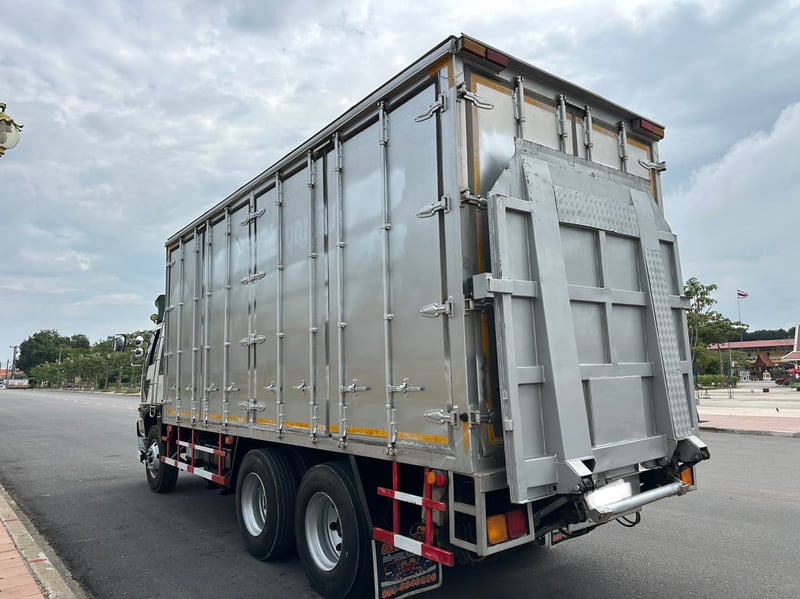 ราคา479000บาทขายรถบรรทุกสิบล้อตู้ 10 บาน hino FL 1 <เครื่อง jo8c turbo -220 แรงม้าเครื่องแห้งไม่มีไอไ ม่มีเยิ้มรถปี 37 ยาว 6 เมตร 30 กว้าง 2 เมตร 47 สูง 2 เมตร 65 เอกสารทะเบียนพร้อมใช้สนใจ 091-146-4263 คุณเยี่ยม ราคา479000บาทขายรถบรรทุกสิบล้อตู้ 10 บาน hino FL 1 <เครื่อง jo8c turbo -220 แรงม้าเครื่องแห้งไม่มีไอไ ม่มีเยิ้มรถปี 37 ยาว 6 เมตร 30 กว้าง 2 เมตร 47 สูง 2 เมตร 65 เอกสารทะเบียนพร้อมใช้สนใจ 091-146-4263 คุณเยี่ยม