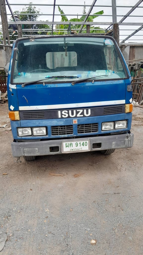 ขาย isuzu nkr 4 ล้อเครื่อง 88 แรงม้าปี 35 กระบะยาว 3 เมตร 10 พวงมาลัยพาวเวอร์ระยะสั้นเอกสารทะเบียนพร้อม ขาย isuzu nkr 4 ล้อเครื่อง 88 แรงม้าปี 35 กระบะยาว 3 เมตร 10 พวงมาลัยพาวเวอร์ระยะสั้นเอกสารทะเบียนพร้อม