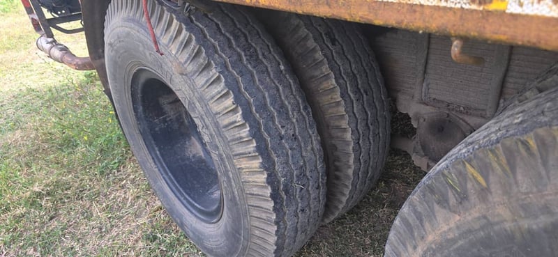 159000-บาทขายรถบรรทุกสิบล้อ hino KT 925 เครื่อง ho7c 180 แรงม้ารถพร้อมใช้งานเอกสารทะเบียนพร้อมแจ้งมอ 89 ไว้สนใจติดต่อ 091-146-4263 คุณเยี่ยม