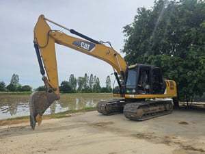 Cat320d2 กรองใหญ่สวยๆพร้อมใช้