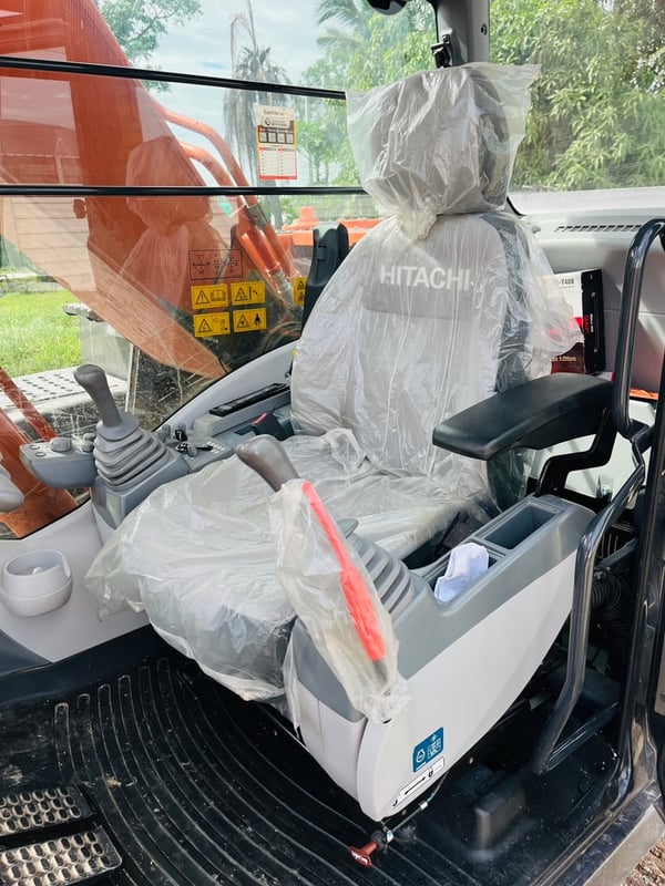 Zx210-6gน้องๆป้ายแดง