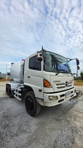 hino ปี58 โม่LIEBHERR พร้อมใช้ของเหลวใหม่หมด พร้อมใช้ hino ปี58 โม่LIEBHERR พร้อมใช้ของเหลวใหม่หมด พร้อมใช้