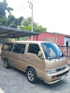 ขายรถตู้นิสสัน Ervan E24 เครื่อง TD27 สภายสวย เบาะตัวนอกแท้ หายาก