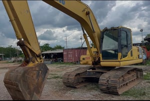 Komatsu Pc200-8 เดิมๆ เต็มทุกระบบ Komatsu Pc200-8 เดิมๆ เต็มทุกระบบ