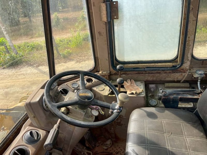 Caterpillar 936E