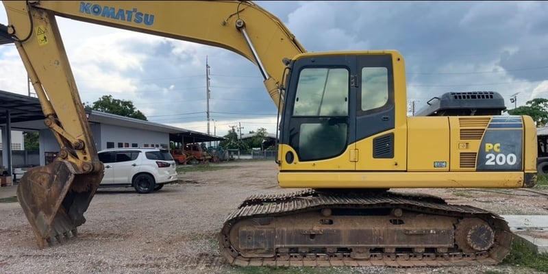 Komatsu Pc200-8 เดิมๆ เต็มทุกระบบ Komatsu Pc200-8 เดิมๆ เต็มทุกระบบ