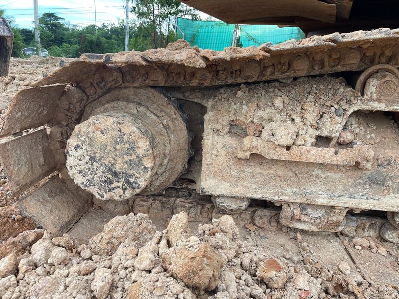 Hitachi Zx200-5g 680,000 บ. สวยเดิมไม่เคยแกะเต็มๆเดิมๆ เอกสารเล่มทะเบียน โทร 0817410515