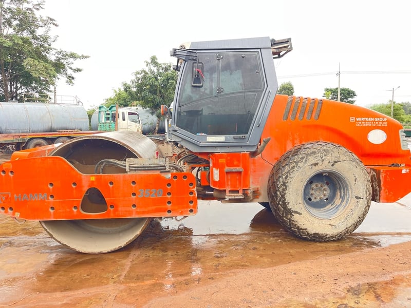 Hamm รถบด20ตันพร้อมใช้ ไมค์ 6 พันชั่วโมง ระบบเต็ม เอกสารเล่มทะเบียนพร้อมโอน ราคา 1,790,000 บาท โทร 081-7410515 Hamm รถบด20ตันพร้อมใช้ ไมค์ 6 พันชั่วโมง ระบบเต็ม เอกสารเล่มทะเบียนพร้อมโอน ราคา 1,790,000 บาท โทร 081-7410515