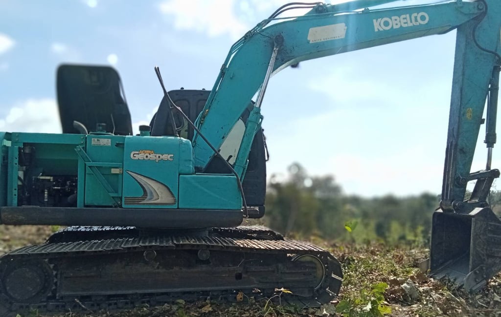 Kobelco Sk140-8 Super Xm ไมค์แท้ซ่อมศูนย์ 7,000 ชั่วโมง ระบบเต็มทุกระบบรับประกันศูนย์ เอกสารเล่มทะเบียนพร้อมเพิ่งจด ราคา 1,450,000 บาท โทร 081-7410515