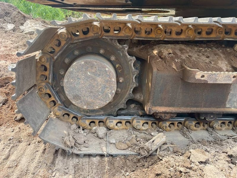 Komatsu Pc130-7 เอกสารเล่มทะเบียน ราคา 680,000 ฿ โทร  081-7410515