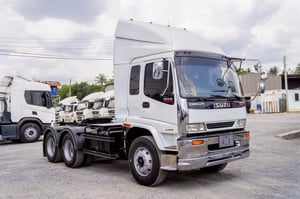 ISUZU GXZ 320แรงม้า รถบรรทุก หัวลาก 10ล้อ หัวลาก เฉพาะหัว ปี2006