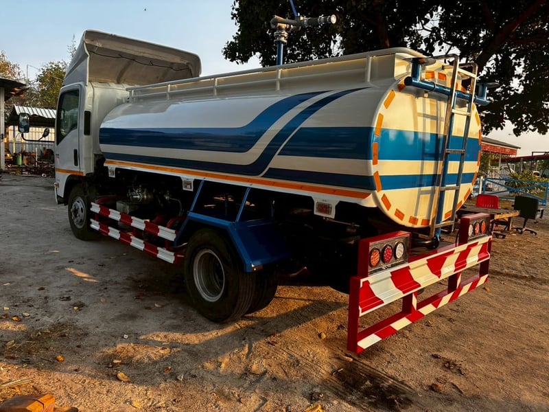 ขายด่วน! ISUZU NQR 175 แรง รถน้ำ 7,000 ลิตร จดใหม่มือแรกได้เลย สภาพพร้อมใช้