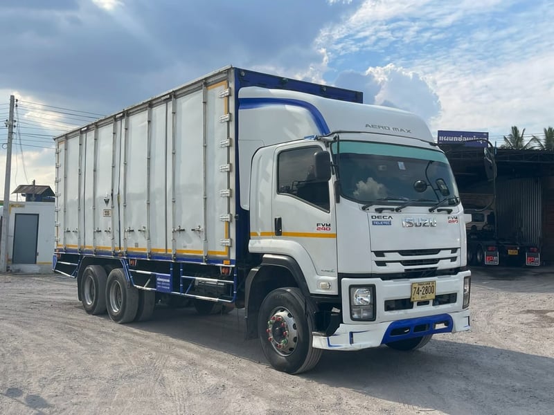 ISUZU FVM 240แรงม้า รถบรรทุก 10ล้อ ตู้แห้ง ปี2022