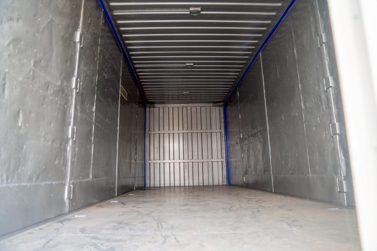 ISUZU FTR 240แรงม้า รถบรรทุก 6ล้อ ตู้แห้ง ปี2011