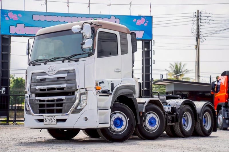 ขายหัวลาก  12ล้อ  UD TRUCKS 370 แรงม้า ปี 2020 (พ.ศ. 2563) สภาพสวย พร้อมใช้งาน รถจอด ชลบุรี ติดต่อ วุธ