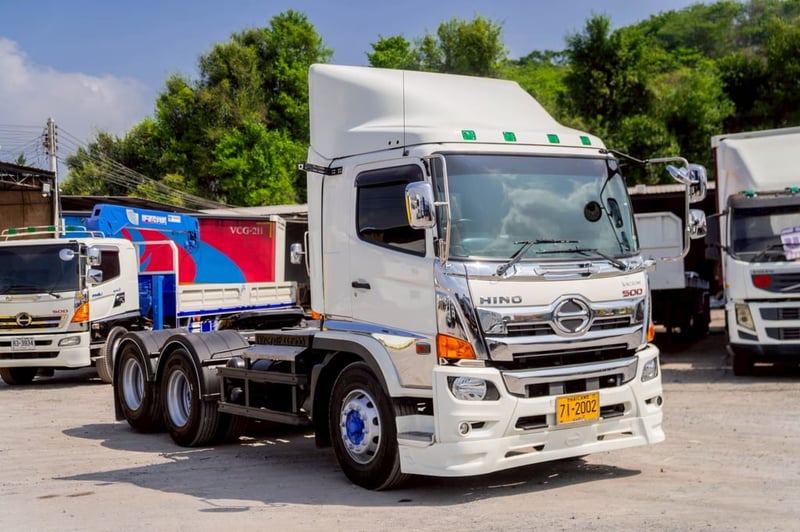 HINO FG 240แรงม้า รถบรรทุก 6ล้อ หัวลาก เฉพาะหัว ปี2023