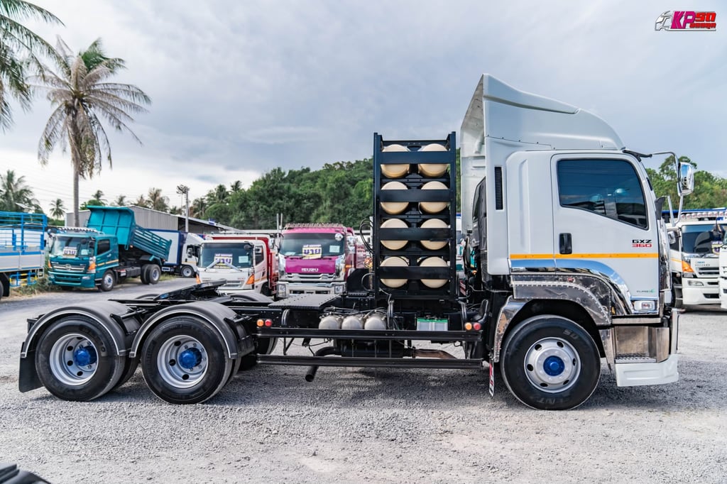ISUZU GXZ 360 CNG 360แรงม้า รถบรรทุก หัวลาก 10ล้อ หัวลาก เฉพาะหัว ปี2014 เลขไมล์น้อยกว่า 800,000 กม. ISUZU GXZ 360 CNG 360แรงม้า รถบรรทุก หัวลาก 10ล้อ หัวลาก เฉพาะหัว ปี2014 เลขไมล์น้อยกว่า 800,000 กม.