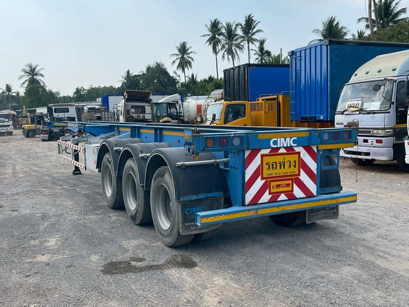 ขายด่วน! หางกึ่งพ่วงบรรทุกตู้คอนเทนเนอร์ 3 เพลา 12 ล้อ ปี 67 สภาพใหม่กริ๊บ พร้อมใช้งาน ทะเบียนกรุงเทพฯ