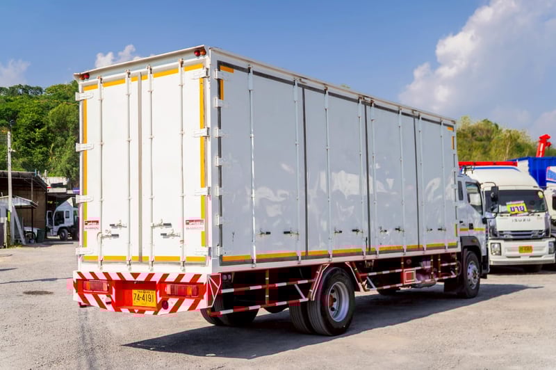 ขาย รถบรรทุก 6 ล้อตู้แห้ง FOTON 240 แรงม้า ปี 65 ตู้ 10 บาน สเป็คเทพ สวยจัด